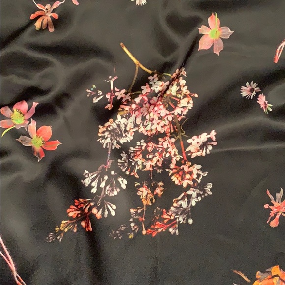 ❗️LAST SIZE SMALL VS VERY SEXY SATIN SLIP SKIRT - Picture 15 of 16